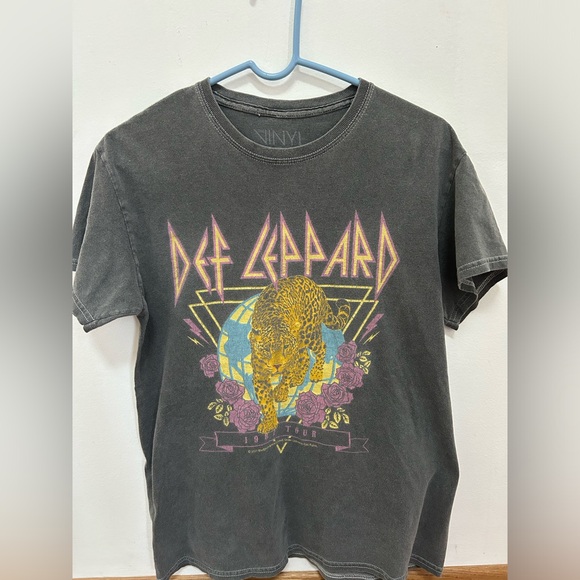 Vinyl Icons Def Leppard 1987 Tour Graphic T-Shirt Size Small Nordstrom - Picture 2 of 5